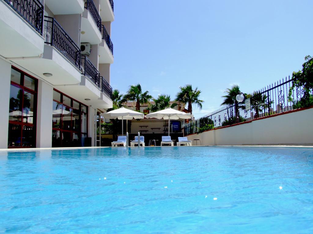 Albayrak Hotel Çeşme Luaran gambar
